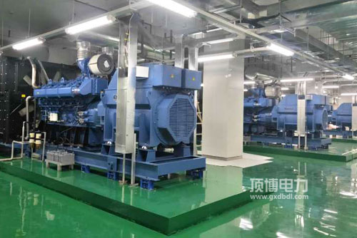 柴油發(fā)電機(jī)400KW多少錢(qián)一臺(tái)？可選重慶康明斯\玉柴\濰柴