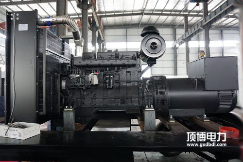 工業(yè)柴油發(fā)電機(jī)組購(gòu)買指南,買什么發(fā)電機(jī)好？